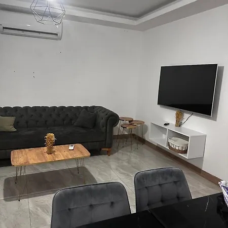 Modern Pamfilya Kyrenia Center Episkopeio